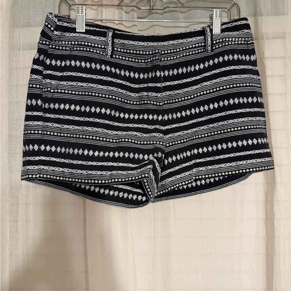 LOFT Black and White Geometric Women's Shorts